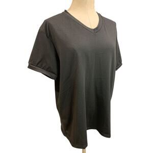 Size 1XL Womens Black Short Sleeve V-Neck Tshirt